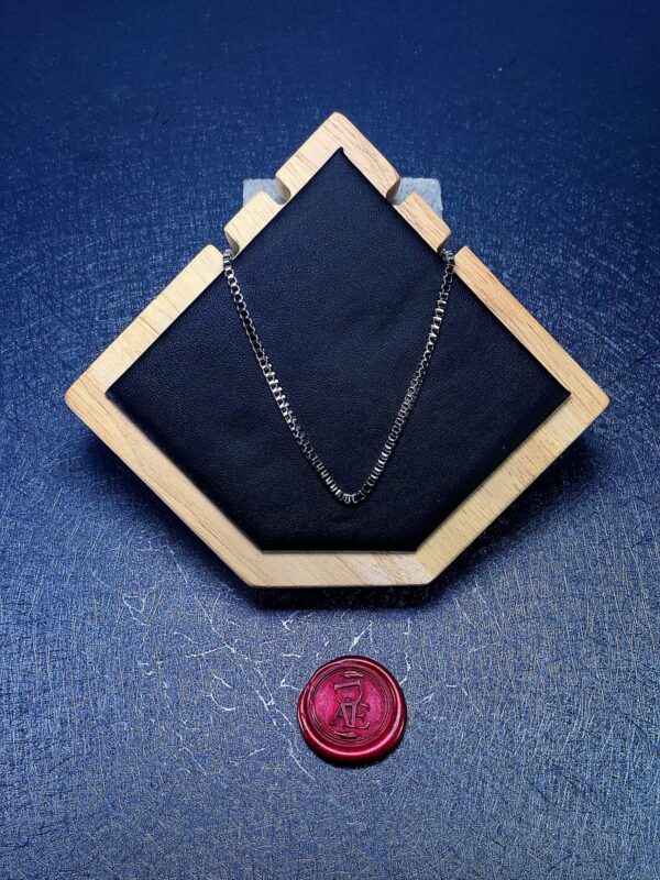 Collar Mirror Drop