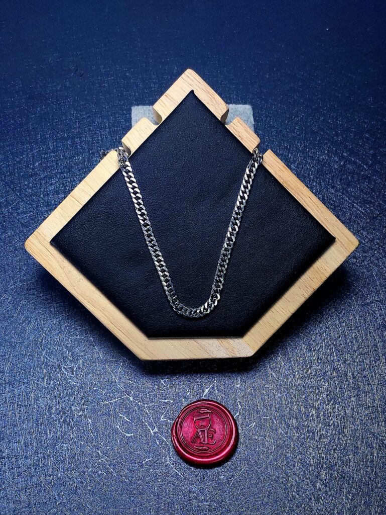 Collar Subtle Spark